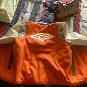 Only worn once and great condition nice and warm